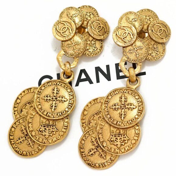 CHANEL CC Logos PARIS Round Coin Dangle Earrings Gold Tone 28 Auth w/Box #224000 - Picture 1 of 8